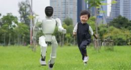 人形機器人賣出手機價：“小布米”售價低至9998元